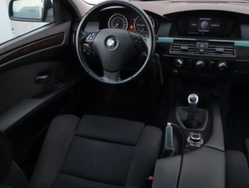 BMW Seria 5 E60 Touring 520 d 177KM 2008 BMW 5 520d, 174 KM, Navi, Xenon, Klima, zdjęcie 6