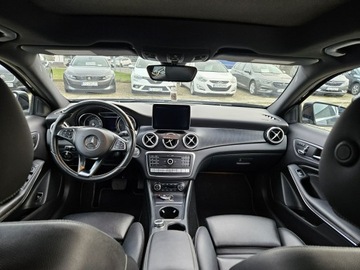 Mercedes GLA I Off-Roader Facelifting 2.0 250 211KM 2018 Mercedes GLA 250 2,0 Benzyna 211KM automat 4 matic, zdjęcie 8