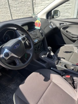 Ford Focus III Kombi 1.0 EcoBoost 125KM 2013 samochód Ford Fokus MK3 2013 ecobust benzyna, zdjęcie 8