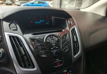 Ford Focus III Kombi 1.0 EcoBoost 100KM 2013 Ford Focus Ford Focus 1.0 EcoBoost Titanium Benzyna 100KM, zdjęcie 13