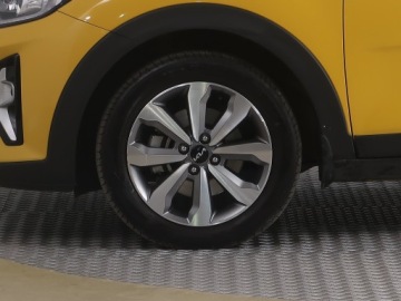 Kia Stonic I Crossover Facelifting 1.0 T-GDI 100KM 2022 Kia Stonic 1.0 T-GDI, Serwis ASO, VAT 23%, Klima, zdjęcie 13