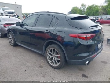 Alfa Romeo Stelvio SUV 2.0 Turbo 280KM 2018 Alfa Romeo Stelvio Ti Sport 2018 2.0l 2.0 Benzyna 280KM, zdjęcie 2