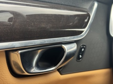Volvo S90 II Sedan 2.0 D3 150KM 2017 Volvo S90 D3 Momentum Pro | Serwis | Bezwypadkowy, zdjęcie 28