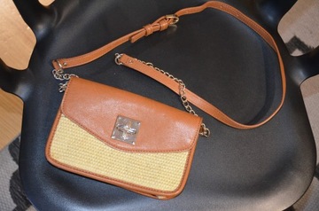 Torebka DKNY plecionka 20 x 12 cm brązy