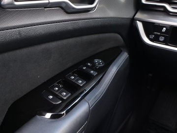 Kia Sportage V SUV 1.6 T-GDI HEV 230KM 2022 Kia Sportage 1.6 T-GDI HEV, Salon Polska, zdjęcie 17