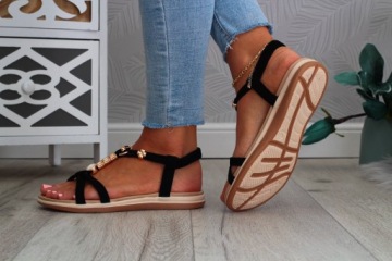ЭЛЕГАНТНЫЕ ЖЕНСКИЕ САНДАЛИИ С РАННЯМИ