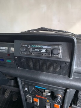 Maskownica atrapa atrapka ramka radia FIAT 125p