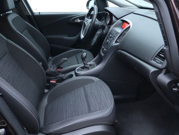 Opel Astra J Sedan 1.4 Turbo ECOTEC 140KM 2018 Opel Astra 1.4 T, Salon Polska, GAZ, Klima, zdjęcie 8