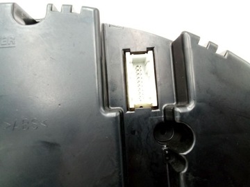BMW 3 E46 330D DIESEL PŘÍSTROJOVÁ DESKA BUDÍKY TACHOMETR 6906891