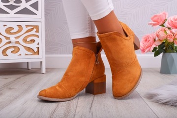 BOTKI DAMSKIE ZAMSZOWE NA OBCASIE Z WYCIĘCIEM