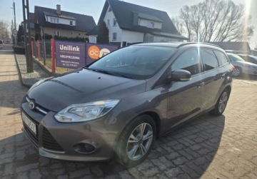 Ford Focus III Kombi Facelifting 1.0 EcoBoost 125KM 2014 Ford Focus Przeglad I ubezpieczenie do Wrzesnia. Zwolnienie z PCC. 125KM, zdjęcie 8