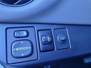 Toyota Yaris III Hatchback 5d Facelifting 2017 1.5 Dual VVT-iE 111KM 2019 Toyota Yaris 1,5-Dual-VVT-iE III (2011-2019) Toyot, zdjęcie 21