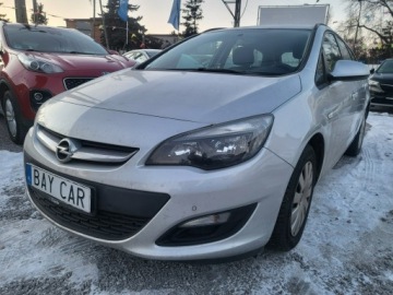 Opel Astra J Sports Tourer Facelifting 1.4 Turbo ECOTEC 140KM 2015 Opel Astra 1.4 Turbo Opłaty Zapraszamy !!!