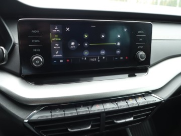 Skoda Octavia IV Kombi 2.0 TDI 150KM 2021 Skoda Octavia 2.0 TDI, Salon Polska, Serwis ASO, zdjęcie 12