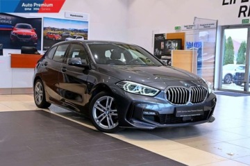 BMW Seria 1 F40 2021 BMW Seria 1 118iFV23LED Fog lightsWysoki polysk Shadow-Line 1.5 136KM