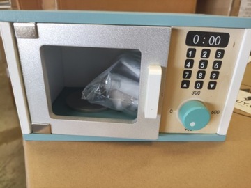 ДЕРЕВЯННАЯ ДЕТСКАЯ МИКРОВОЛНОВАЯ ПЕЧЬ С КУХНЕЙ