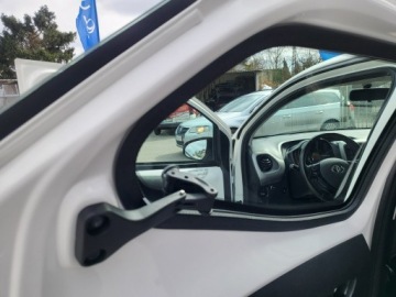 Toyota Aygo II Hatchback 5d 1.0 VVT-i 69KM 2016 Toyota Aygo 1.0 70 KM Org Przebieg Ładny Stan, zdjęcie 23