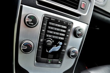 Volvo V60 I Kombi Facelifting 2.0 D2 DRIVE-E 120KM 2015 Volvo V60 LiFT Ocean Race Ledy Digital Skóra Navi, zdjęcie 24