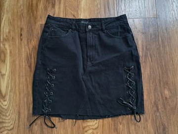 Czarna jeansowa spódnica z wiązaniem Mohito 40 L