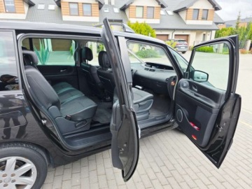 Renault Espace IV Van 2.0 dCi 130KM 2011 Renault Espace ___Expression___2.0 dCi 130KM___LED Skora Navi KeylessGo___, zdjęcie 8