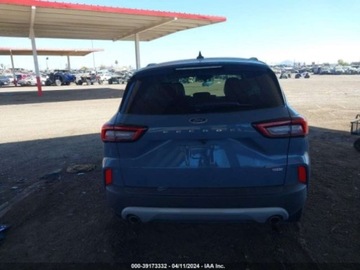 Ford Escape III 2023 Ford Escape 2023r, PHEV, 2.5L, 4x4 2.5 Benzyna 200KM, zdjęcie 2