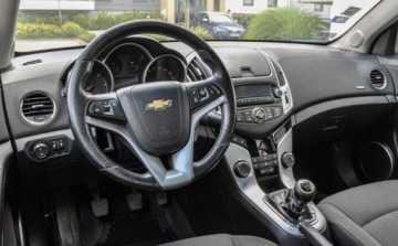 Chevrolet Cruze Sedan 2.0 VCDI 16V DOHC 163KM 2012 Chevrolet Cruze 2,0D (163KM) 2012 r. Lift Salon PL 2.0 Diesel 163KM, zdjęcie 8