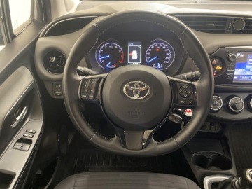 Toyota Yaris III Hatchback 5d Facelifting 2017 1.5 Dual VVT-iE 111KM 2017 Toyota Yaris 1,5-Dual-VVT-iE III (2011-2019) Toyot, zdjęcie 10