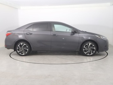 Toyota Corolla XI Sedan 1.6 Valvematic 132KM 2016 Toyota Corolla 1.6 Valvematic, Salon Polska, zdjęcie 5