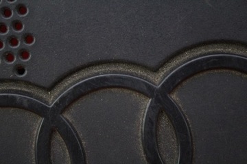 ВЕРХНЯЯ КРЫШКА ДВИГАТЕЛЯ 058103724Q AUDI A6 C5 1.8 T 150 л.с. 97-01