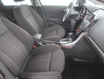 Opel Astra J Sports Tourer Facelifting 1.4 Turbo ECOTEC 140KM 2015 Opel Astra 1.4 T, Automat, Navi, Xenon, Klima, zdjęcie 8