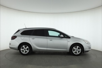 Opel Astra J Sports Tourer 1.7 CDTI ECOTEC 110KM 2012 Opel Astra 1.7 CDTI, Klima, Tempomat,ALU, zdjęcie 5