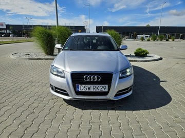 Audi A3 8P Hatchback 3d 2.0 TDI CR 140KM 2011 Audi A3 2.0 140 km Automat 6 xAir Bag Klimatronik, zdjęcie 2