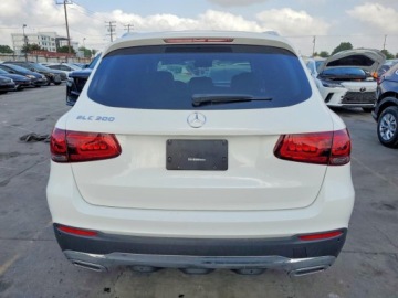 Mercedes GLC C254/X254 2022 Mercedes-Benz GLC 2022 MERCEDES-BENZ GLC 300 2.0 Benzyna 250KM, zdjęcie 3