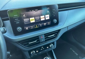 Skoda Scala Hatchback 1.0 TSI 110KM 2022 Skoda Scala Skoda Scala 1.0 TSI Ambition DSG Benzyna 110KM, zdjęcie 21