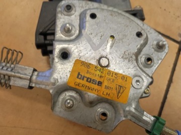 MECHANIZMUS ZVEDNOUT OKNO LEVÝ PORSCHE BOXER 986