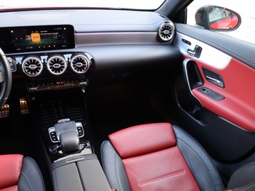 Mercedes Klasa A W177/V177 Hatchback 2.0 250 224KM 2018 Mercedes A A 250, Salon Polska, Serwis ASO, zdjęcie 7