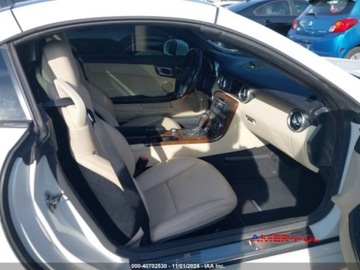 Mercedes SLK R172 2015 Mercedes-Benz SLK 2015 r., 3,5L SLK 350 3.5 Benzyna 302KM, zdjęcie 10