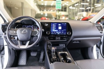 Lexus NX II SUV Facelifting 2.5 350h 243KM 2024 Lexus NX 350h Prestige AWD 2.5 Hybryda 243KM, zdjęcie 5