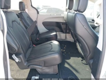 Chrysler Pacifica II 2024 Chrysler Pacifica 2024r., 4x4, 3.6L 3.6 Benzyna 287KM, zdjęcie 9