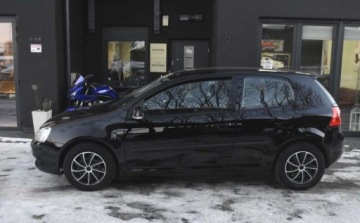 Volkswagen Golf V Hatchback 1.4 i 16V 75KM 2005 Volkswagen Golf Volkswagen Golf 1.4 Sportline 1.4 Benzyna 75KM, zdjęcie 18