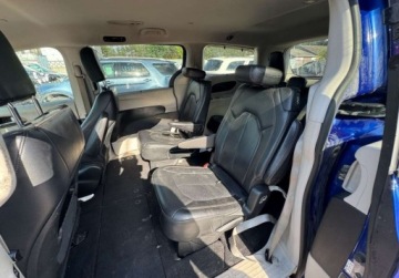 Chrysler Pacifica II 2019 Chrysler Pacifica 2019 Chrysler Pacifica 3.6L - w Polsce po oplatach i akc, zdjęcie 17