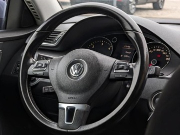 Volkswagen Passat B7 Variant 1.6 TDI CR DPF BlueMotion 105KM 2011 Volkswagen Passat Navi Alu Ledy Tempomat Serwis Gwarancja 1.6 Diesel 105KM, zdjęcie 26
