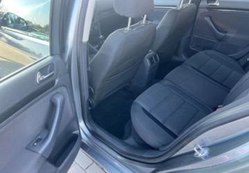 Volkswagen Golf VI Variant 1.2 TSI 105KM 2011 Volkswagen Golf Variant 1.2Turbo 105KM 6Bieg.Klima ALU 2xParktr.Temp.Kurty, zdjęcie 15