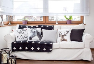 Чехол на диван-кровать Tomelilla, кремово-белый