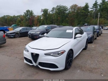 Alfa Romeo Giulia II Sedan 2.0 TBi 280KM 2018 Alfa Romeo Giulia 2018 2.0l 2.0 Benzyna 280KM, zdjęcie 1