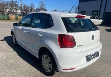 Volkswagen Polo V Hatchback 3d Facelifting 1.0 60KM 2016 Volkswagen Polo 1.0 Benzyna Klimatyzacja Radio Benzyna 60KM