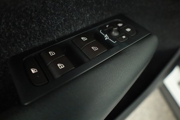 Volvo XC40 Crossover 1.5 T3 156KM 2018 Volvo XC40 T3, Salon Polska, Serwis ASO, Skóra, zdjęcie 19