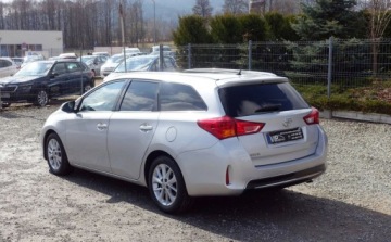 Toyota Auris II Touring Sports D-4D 90 90KM 2014 Toyota Auris 1.4D-4D 90KM 1wlascicel Bezwypadkowy Oryginalny przebieg Zero, zdjęcie 6