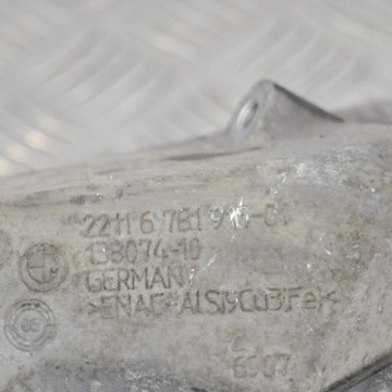 BMW 1 E87 PRAVÁ STRANA DRŽÁK MOTORU 6781916 2.0 DIESEL 120KW 2008