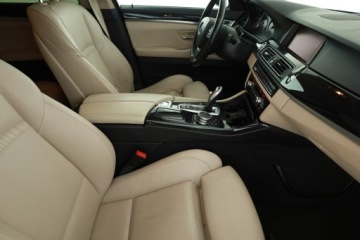 BMW Seria 5 F10-F11 Touring Facelifting 530d 258KM 2016 BMW 5 530d xDrive, Salon Polska, Serwis ASO, zdjęcie 6